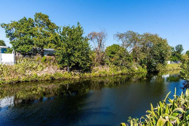 415 E 52nd Street, Hialeah, FL 33013