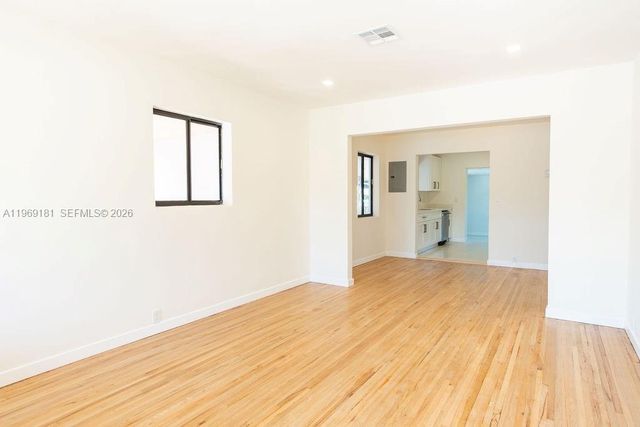 415 E 52nd Street, Hialeah, FL 33013