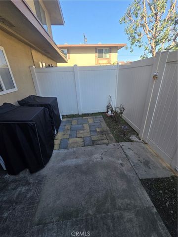 8792 Valley View B, Buena Park, CA 90620