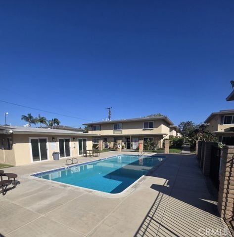 8792 Valley View B, Buena Park, CA 90620