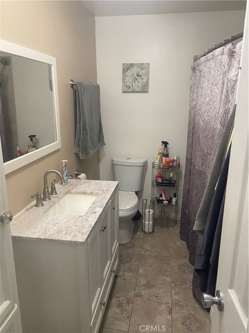8792 Valley View B, Buena Park, CA 90620