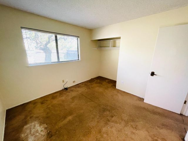 1465 Wimbledon Dr, Auburn, CA 95603