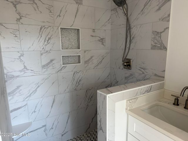 100 SE 43rd Street, Oak Island, NC 28465