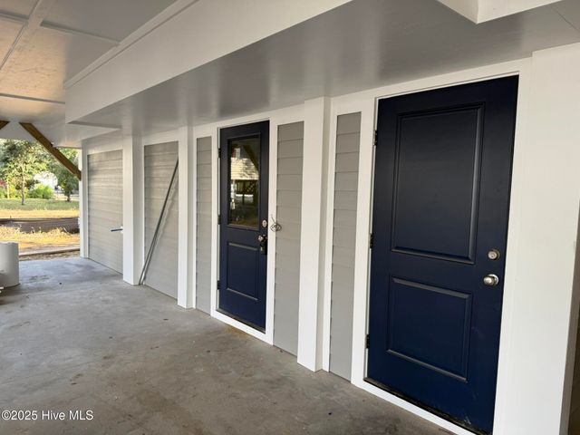 100 SE 43rd Street, Oak Island, NC 28465