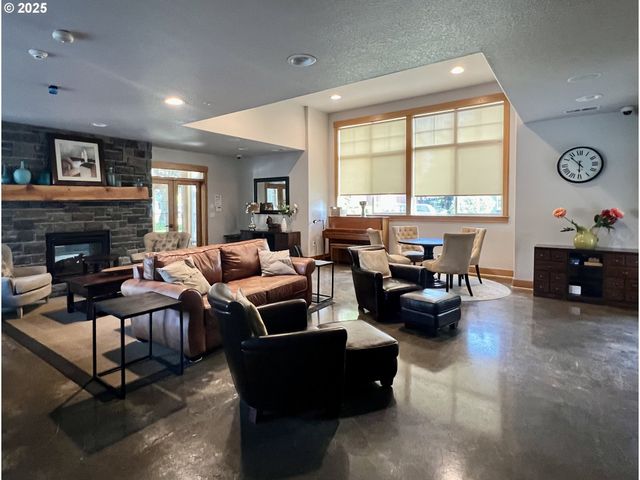 1619 Sw SAN MATEO Ter, Beaverton, OR 97003