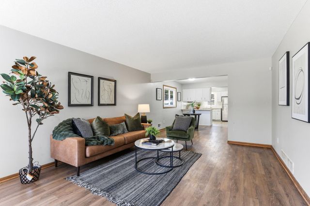 936 Jefferson Avenue, Saint Paul, MN 55102