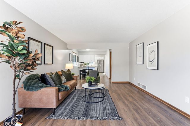 936 Jefferson Avenue, Saint Paul, MN 55102