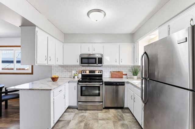 936 Jefferson Avenue, Saint Paul, MN 55102