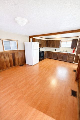 515 E 8th Ave, Tarentum, PA 15084