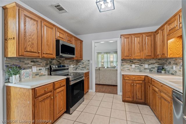 1920 Plum Creek Lane, Alma, AR 72921
