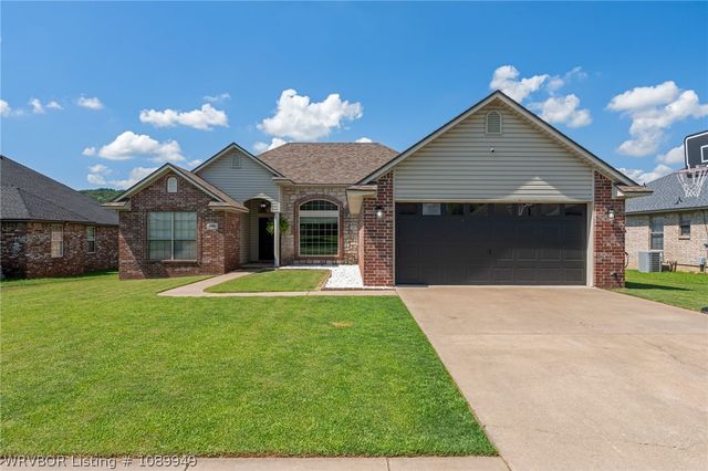 1920 Plum Creek Lane, Alma, AR 72921