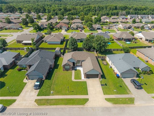 1920 Plum Creek Lane, Alma, AR 72921