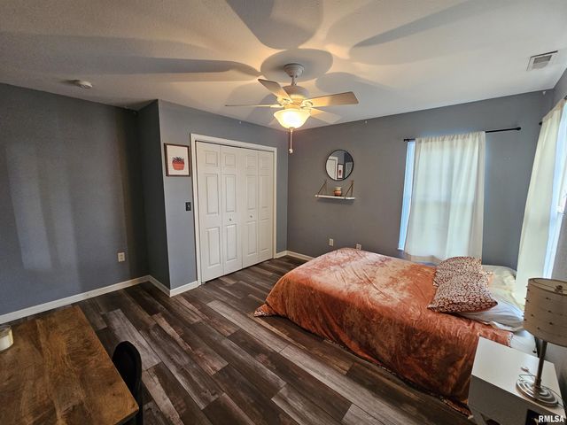 408 W BEACON Court, Mt Vernon, IL 62864