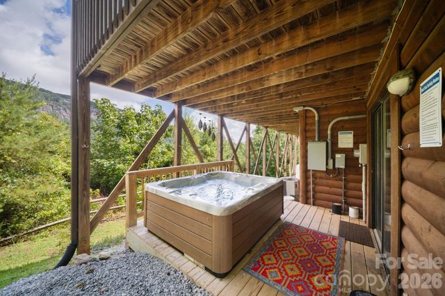 417 Garden Lane, Lake Lure, NC 28746