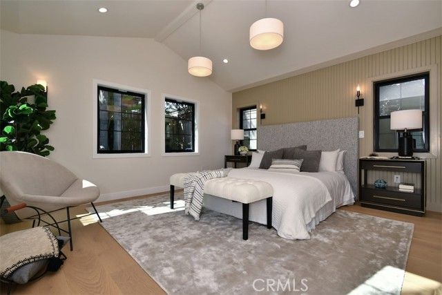 7907 Vicksburg, Los Angeles, CA 90045