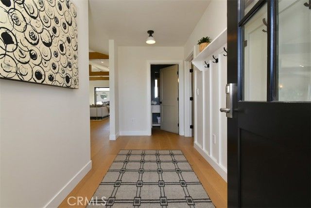 7907 Vicksburg, Los Angeles, CA 90045