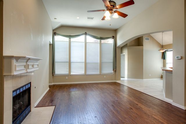 2221 Briary Trace Court, Lewisville, TX 75077