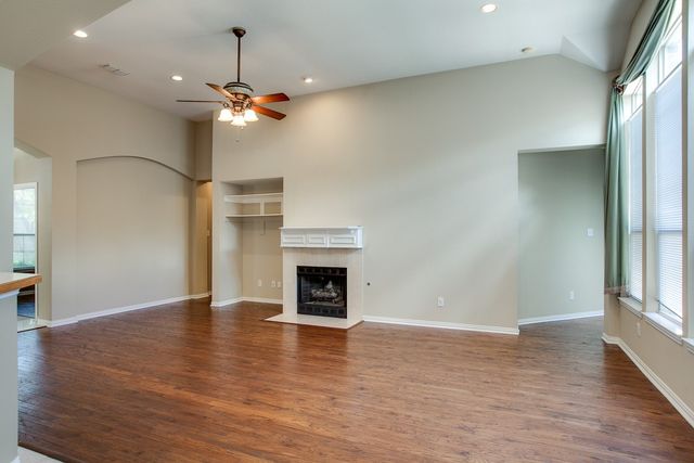 2221 Briary Trace Court, Lewisville, TX 75077