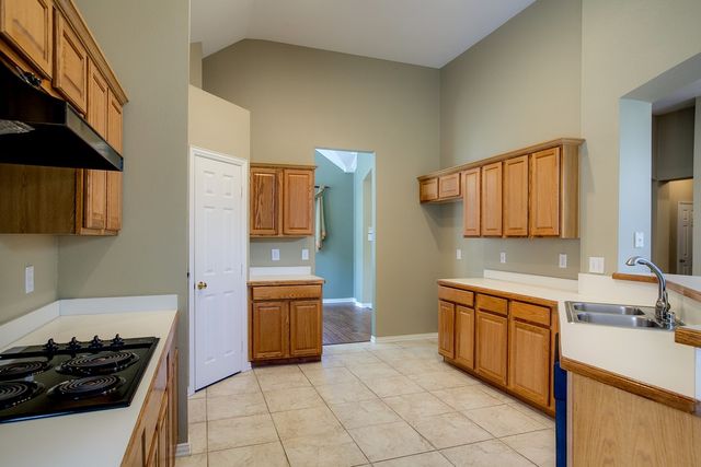 2221 Briary Trace Court, Lewisville, TX 75077