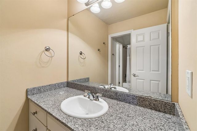 8324 NW 128th Circle, Oklahoma City, OK 73142