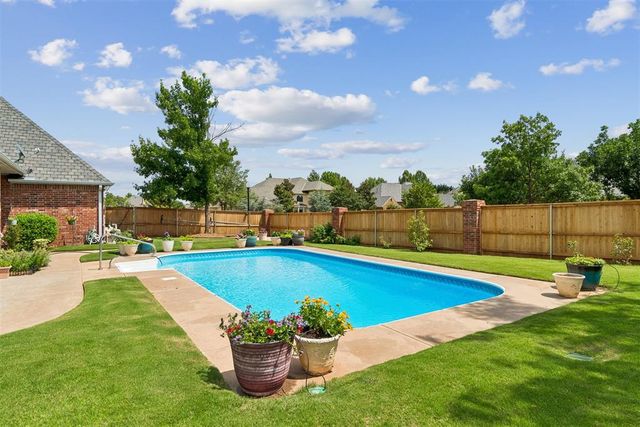 8324 NW 128th Circle, Oklahoma City, OK 73142