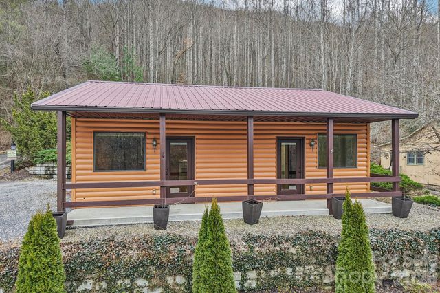 955 Soco Road, Maggie Valley, NC 28751