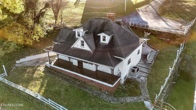 335 High Street, Jellico, TN 37762