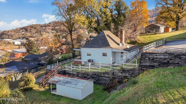 335 High Street, Jellico, TN 37762