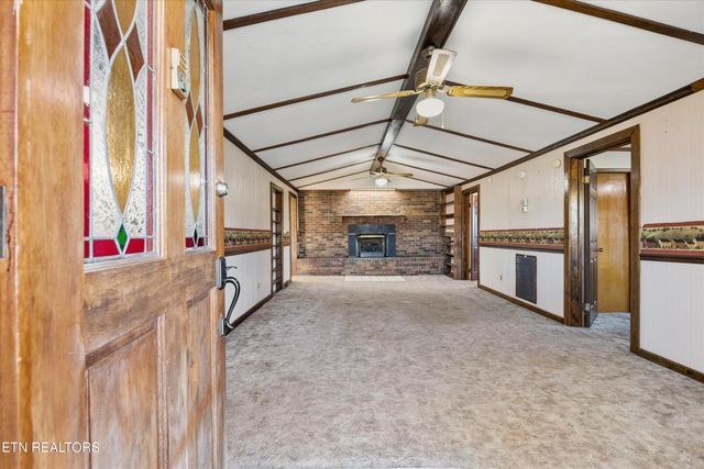 335 High Street, Jellico, TN 37762