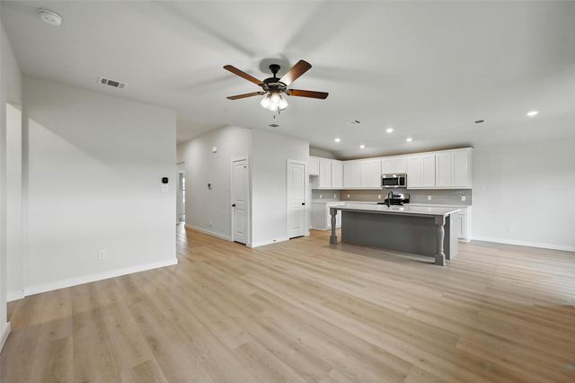 1401 Quail Creek Drive, Cleburne, TX 76033