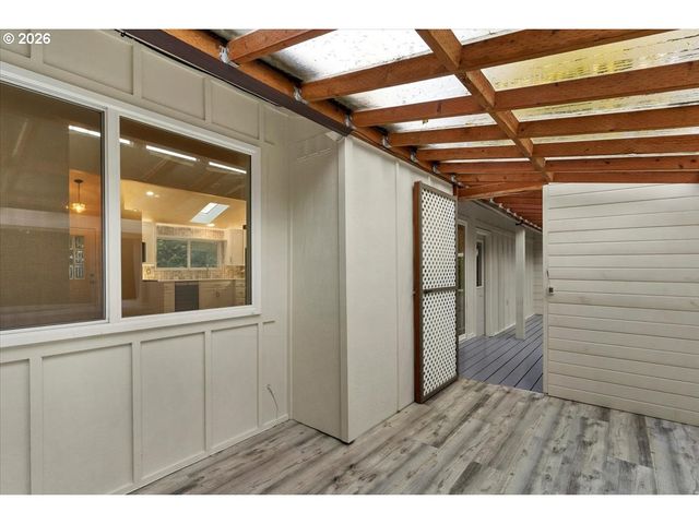 199 Sw THE PINES Dr, Depoe Bay, OR 97341