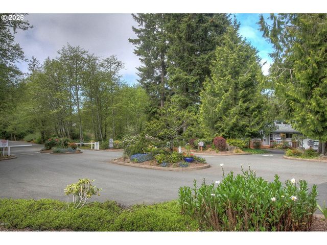 199 Sw THE PINES Dr, Depoe Bay, OR 97341