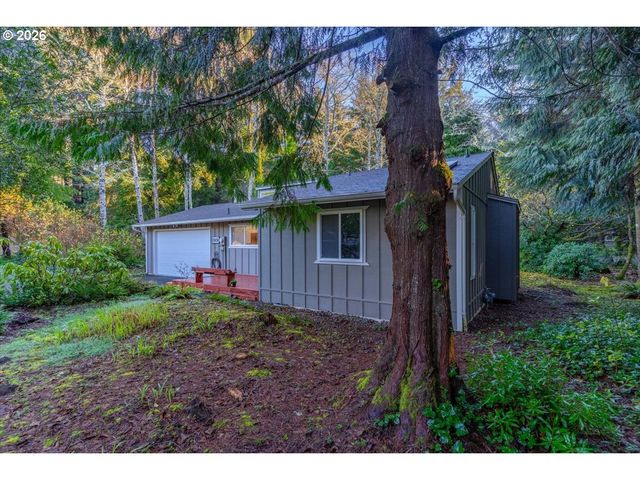 199 Sw THE PINES Dr, Depoe Bay, OR 97341