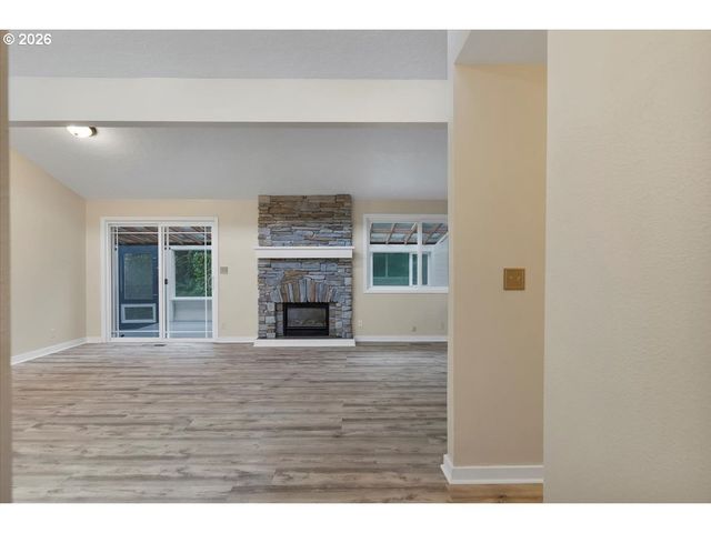 199 Sw THE PINES Dr, Depoe Bay, OR 97341