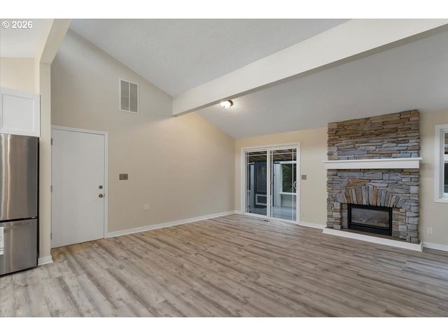 199 Sw THE PINES Dr, Depoe Bay, OR 97341