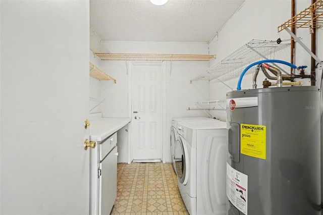 401 FINCHLEY COURT A, Sun City Center, FL 33573