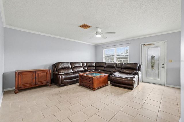 401 FINCHLEY COURT A, Sun City Center, FL 33573