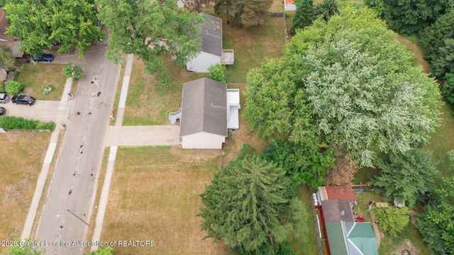 2822 Risdale Avenue, Lansing, MI 48911