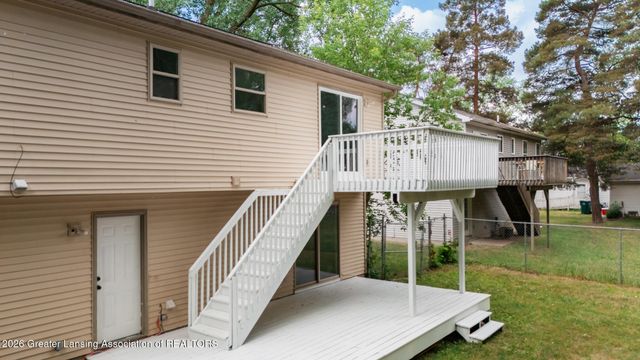 2822 Risdale Avenue, Lansing, MI 48911