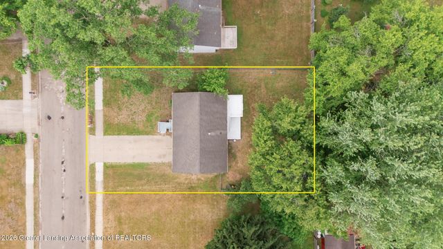 2822 Risdale Avenue, Lansing, MI 48911