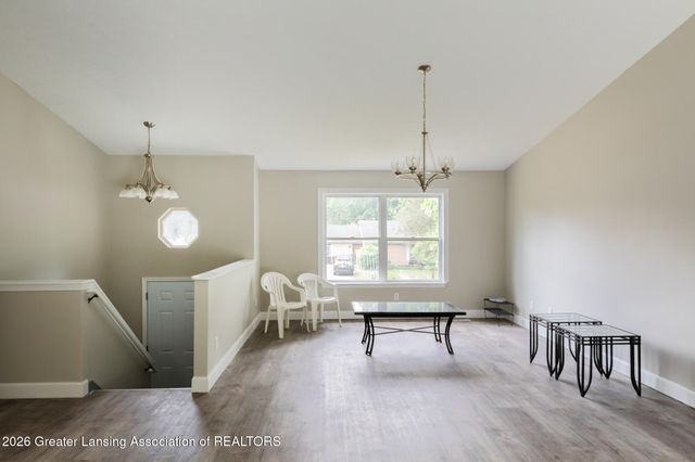 2822 Risdale Avenue, Lansing, MI 48911