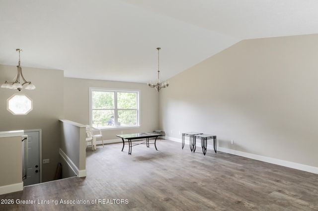 2822 Risdale Avenue, Lansing, MI 48911