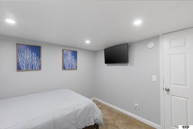 1414 N 30th Street, Omaha, NE 68131