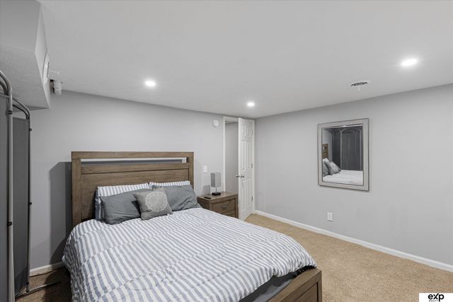 1414 N 30th Street, Omaha, NE 68131