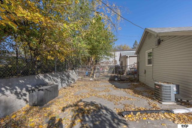 1414 N 30th Street, Omaha, NE 68131