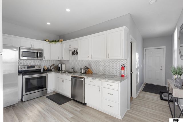 1414 N 30th Street, Omaha, NE 68131