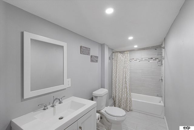 1414 N 30th Street, Omaha, NE 68131