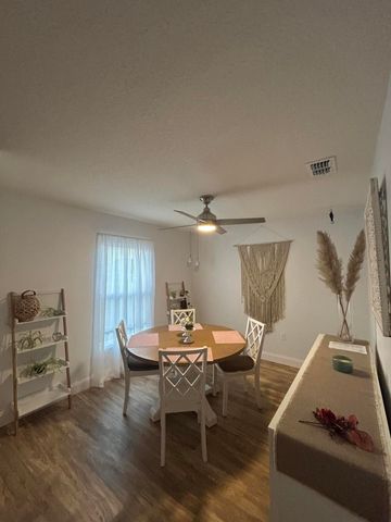 2301 SE SURREY Place, Port St. Lucie, Port St Lucie, FL 34952