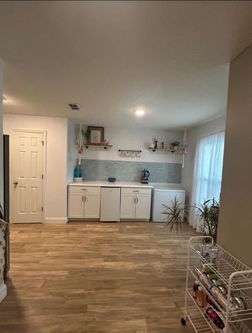 2301 SE SURREY Place, Port St. Lucie, Port St Lucie, FL 34952