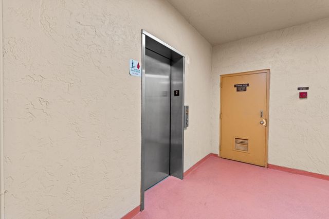 6095 N Sabal Palm Boulevard 207, Tamarac, FL 33319
